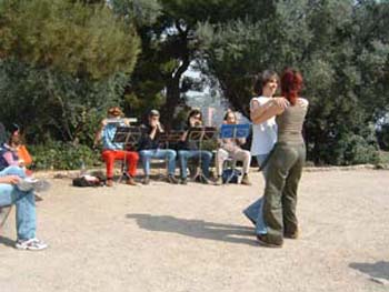 2004-04-10-Park Guell-2